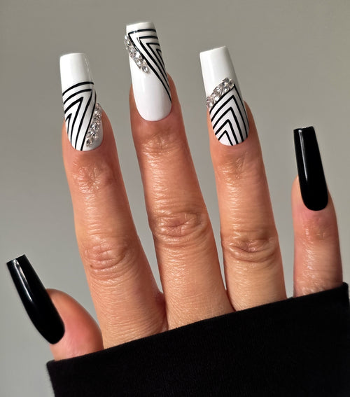 Black & White Edit Custom Press On Nail Set