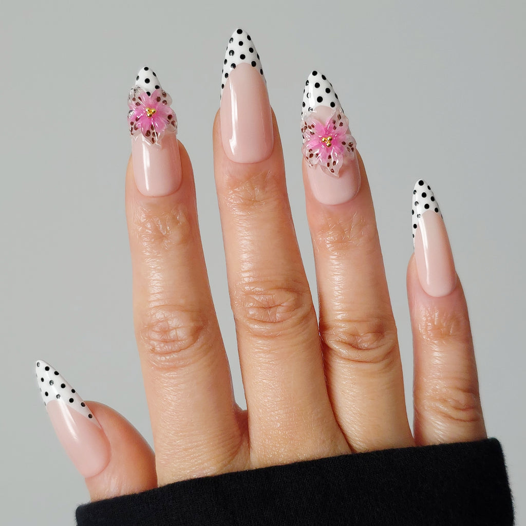 Rosé Dotted Bloom Custom Press On Nail Set