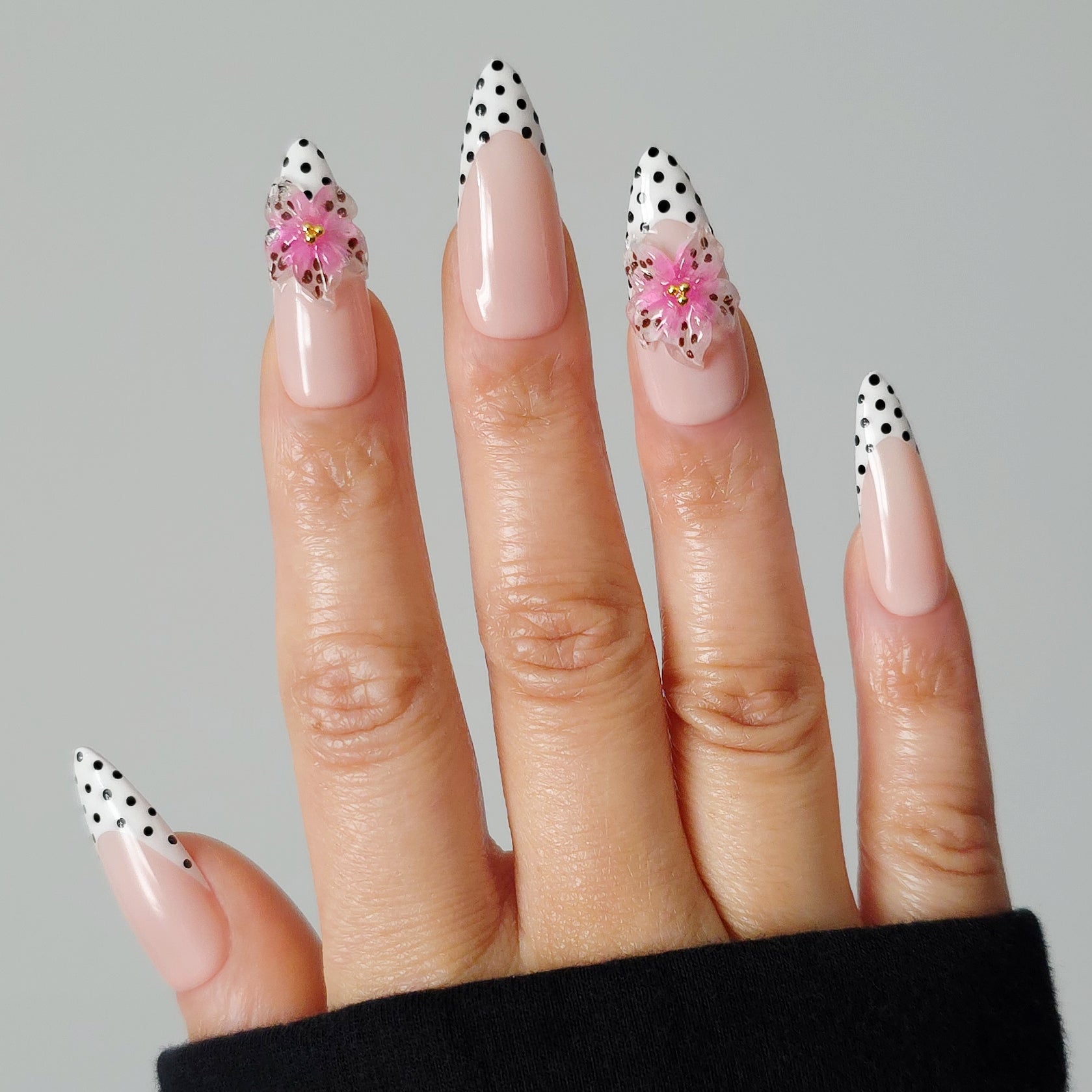 Rosé Dotted Bloom Custom Press On Nail Set