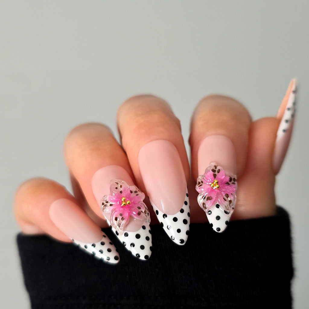 Rosé Dotted Bloom Custom Press On Nail Set