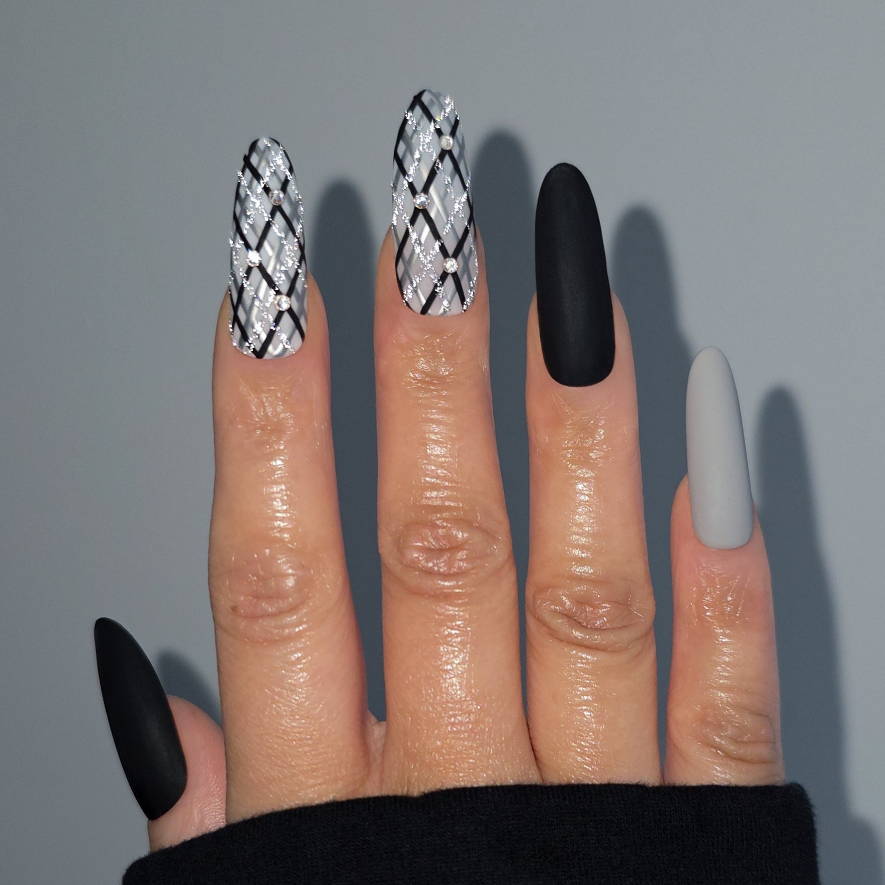 Diamond District Argyle Black Custom Press On Nail Set