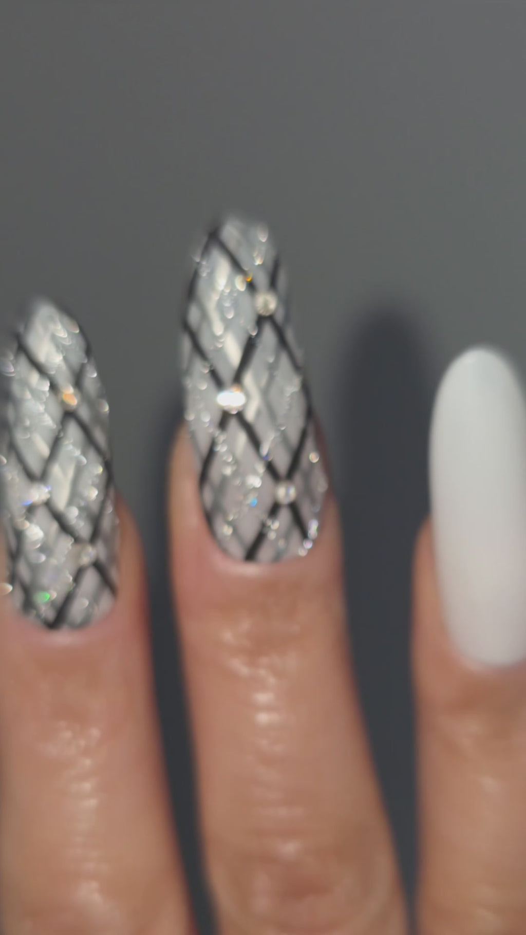 Diamond District Argyle White Custom Press On Nail Set
