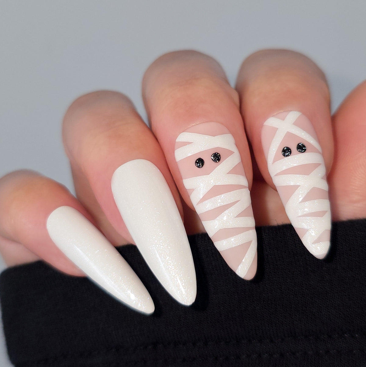 Mummy's Little Secret Halloween Mummy Custom Press-On Nail Set