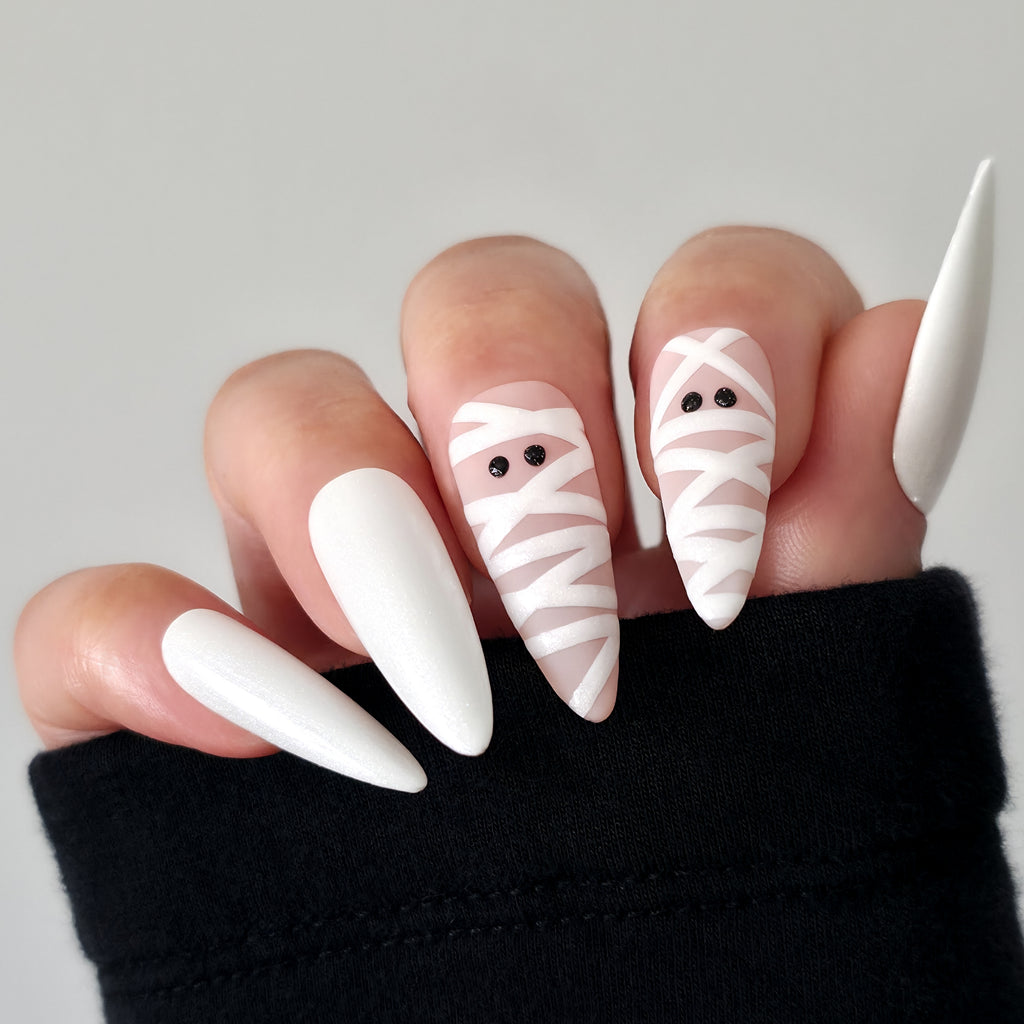 Mummy's Little Secret Halloween Mummy Custom Press-On Nail Set